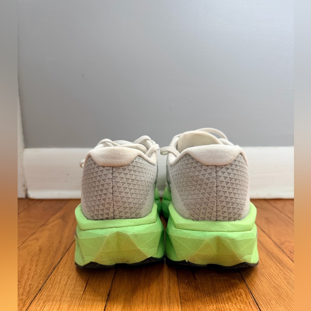 New Balance Women’s FuelCell SuperComp Trainer v3 WIDE - Picture 3 of 3